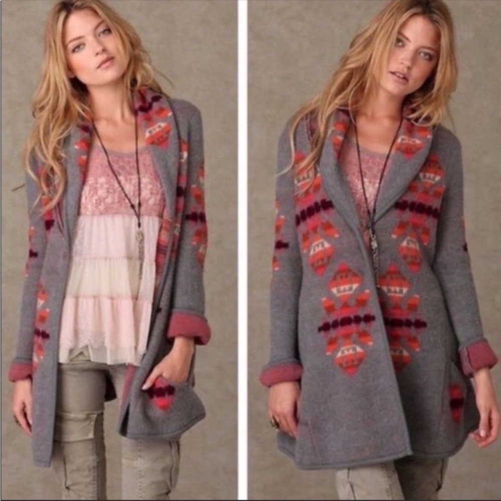 WE THE FREE Free People Boho Navajo
Aztec Cardigan size M